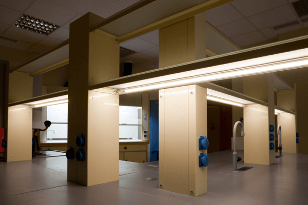 Podświetlenie przystawek - Meble laboratoryjne DCD-Lab